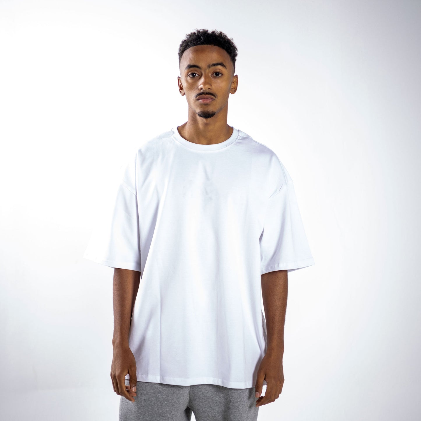 03.GIZA LOCA PURE - Essential White Tee
